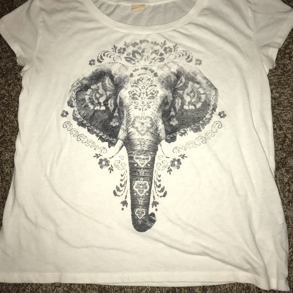 Hollister t-shirt